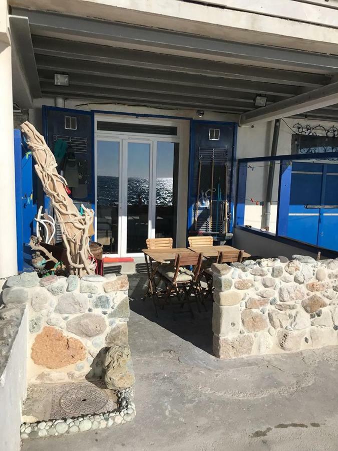 Le Cabanon Bleu Sur La Plage Marseille Kültér fotó